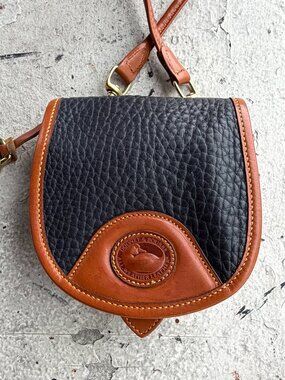 Dooney & Bourke Vintage USA 90s Mini Small Saddle Pouch Crossbody Belt Navy Ink